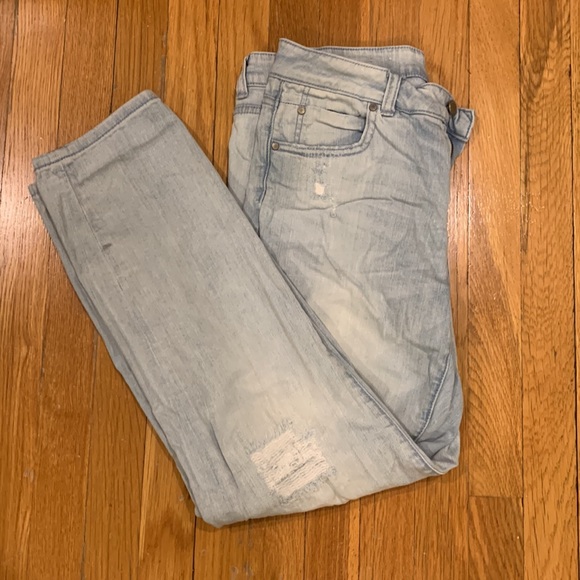 Caslon Light-wash, Light Distressed Boyfriend Jeans, Size 28 - Picture 3 of 9